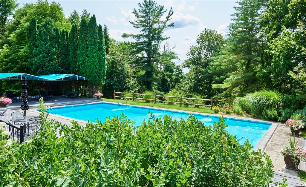 11 Prospect Hill #8, Stockbridge, MA, 11 Prospect Hill #8, Stockbridge, MA Photo #5