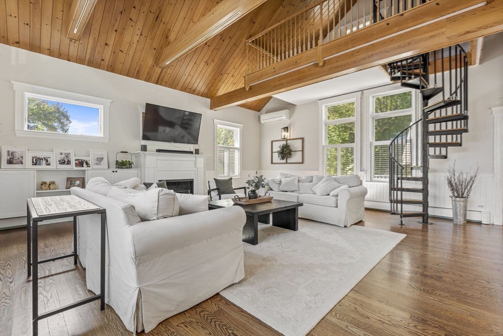 11 Crowley Rd