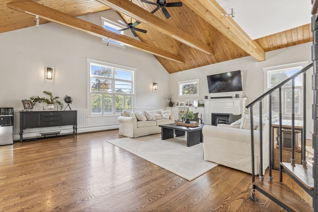 11 Crowley Rd