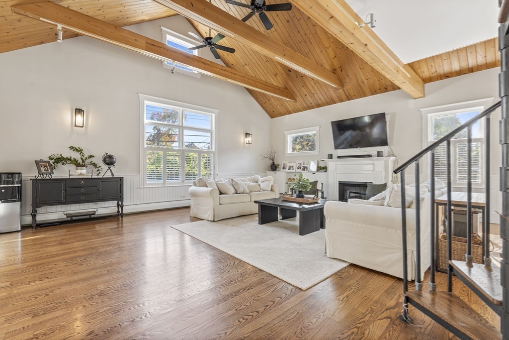 11 Crowley Rd