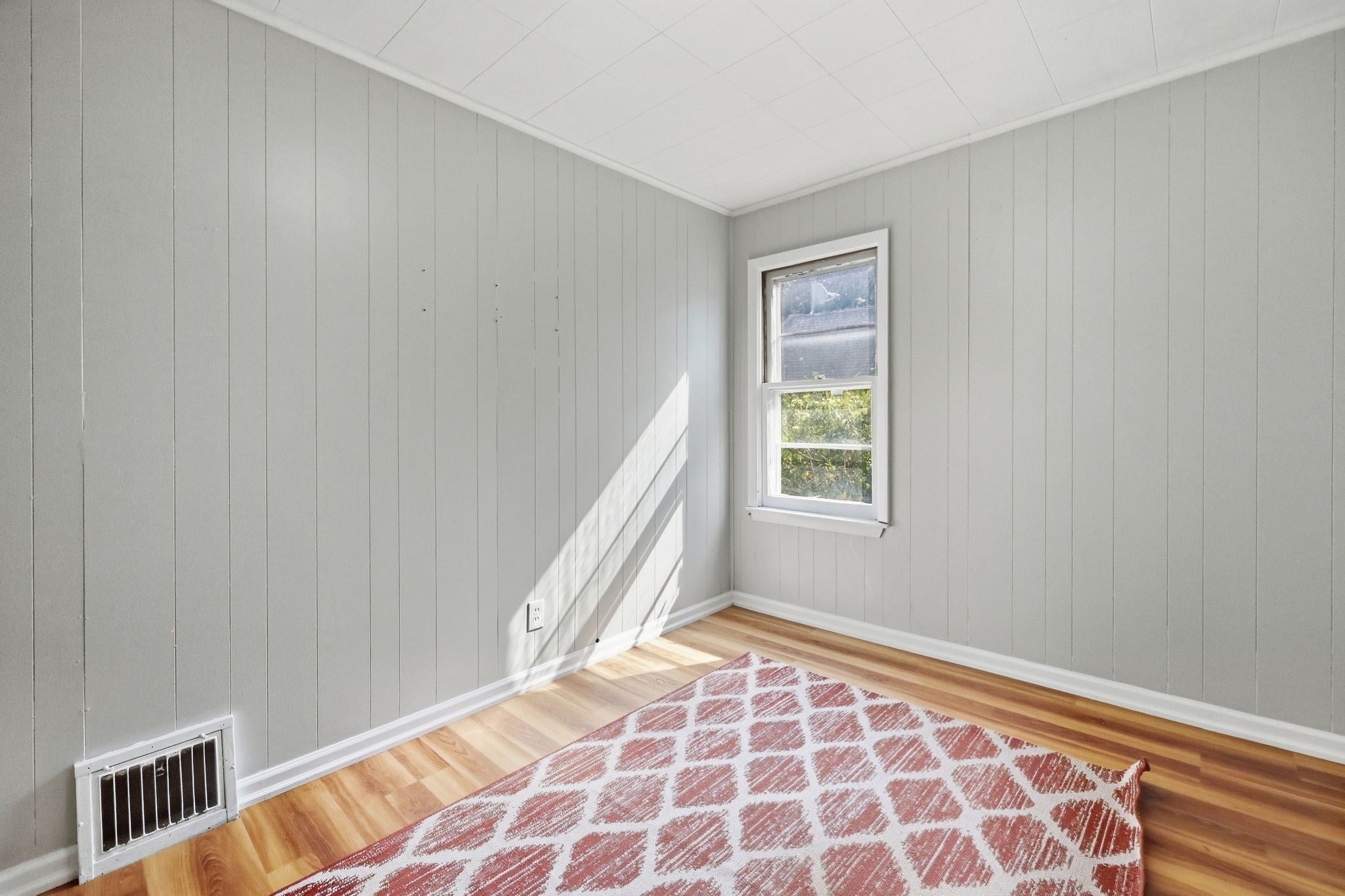 20 Rathburn St, Chicopee, MA, 20 Rathburn St, Chicopee, MA Photo #12