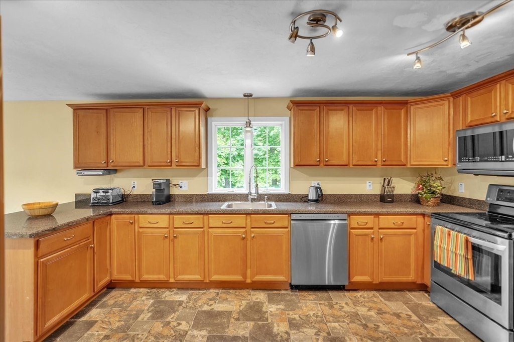15 Sequoia Lane