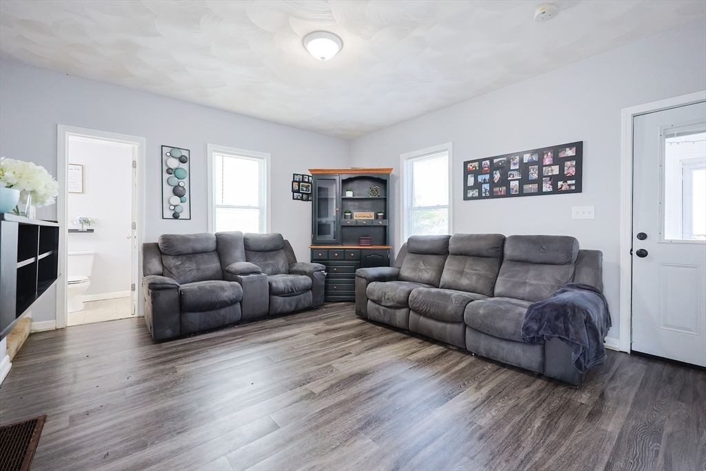23 Woodland Ct