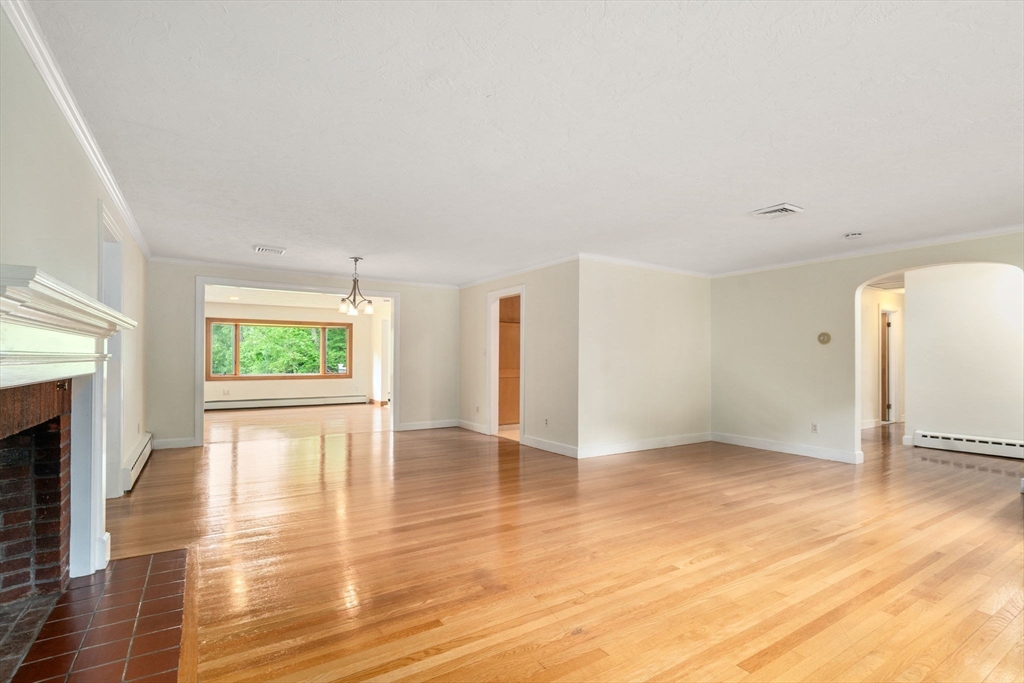 494 North Ave 1