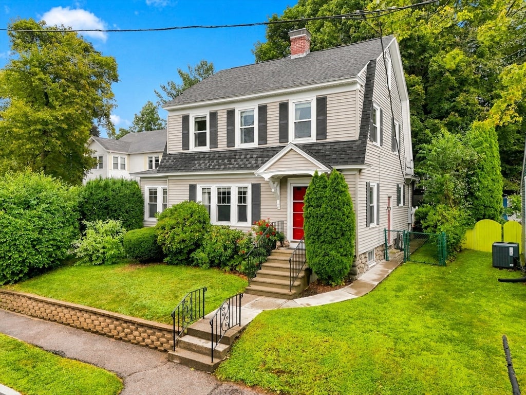 1 Belvidere Ave, Worcester, MA Photo #1