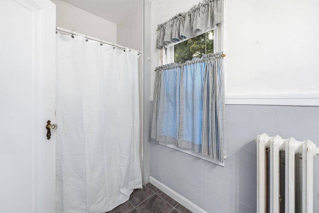 1 Belvidere Ave, Worcester, MA Photo #21