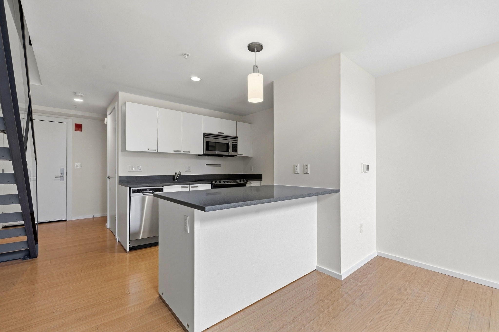 1 Earhart Street 309