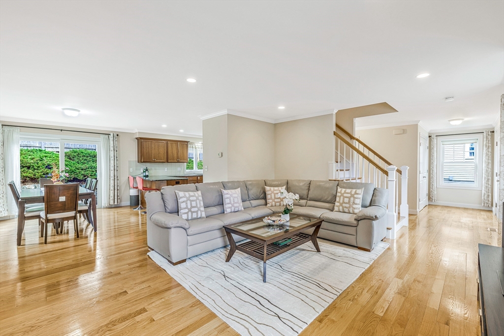 184 College Farm Rd
