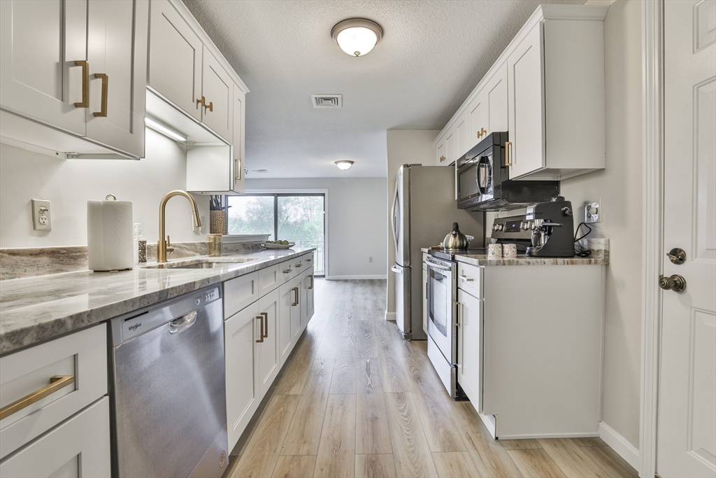 181 Littleton Rd 213