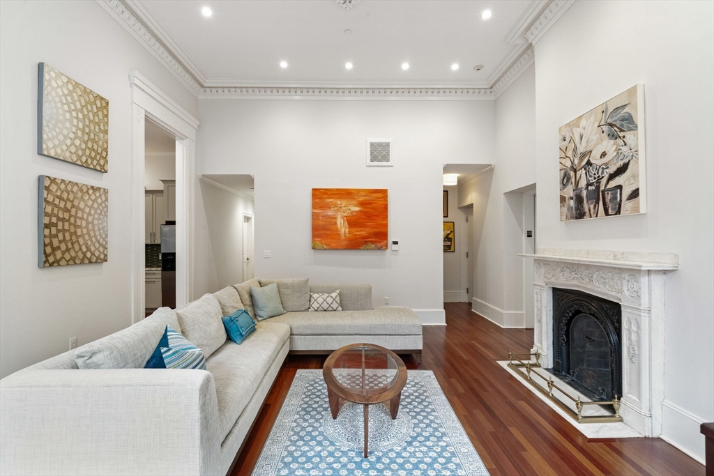 34 Hancock St 2B