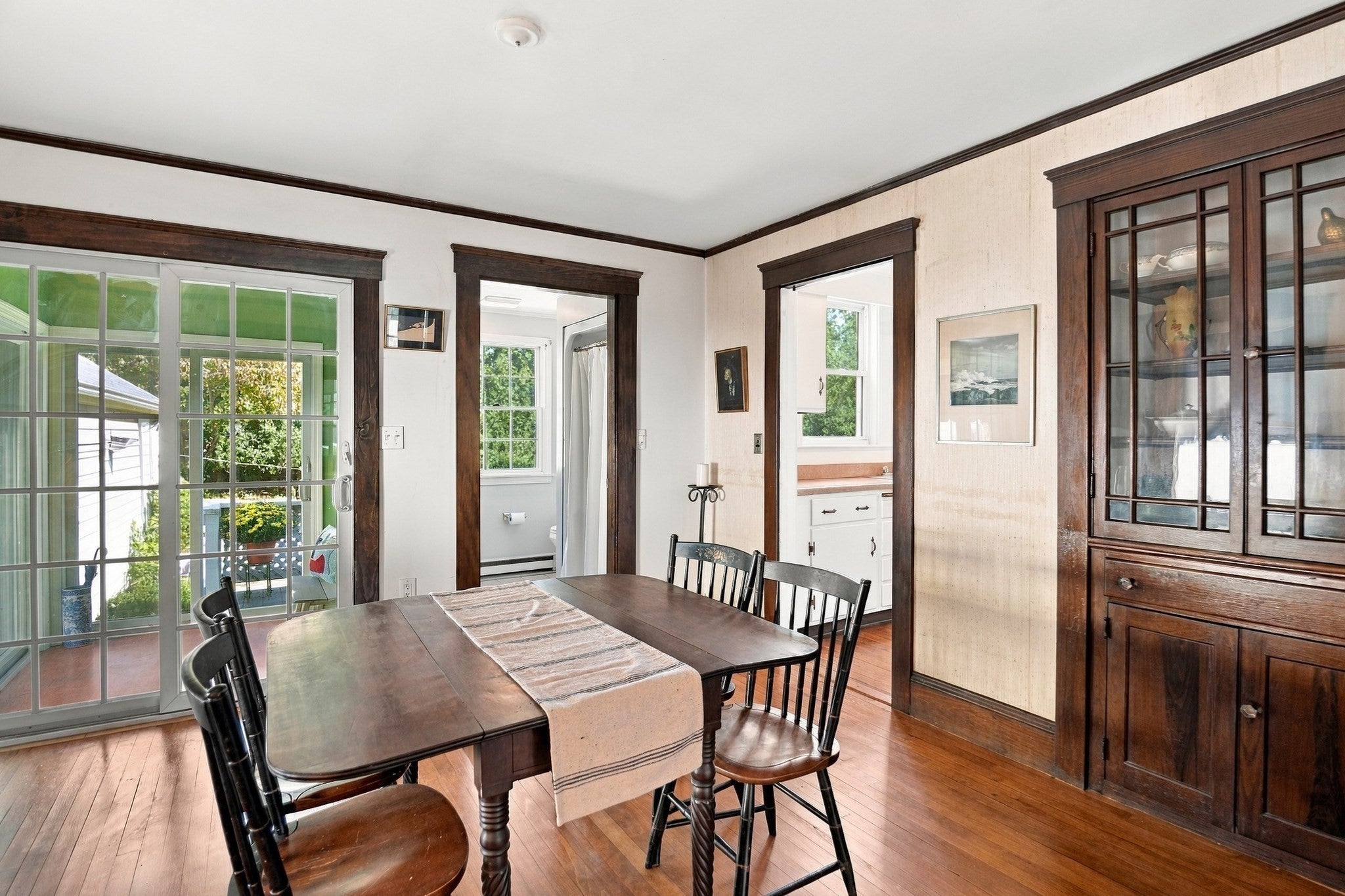 4 Henry Avenue, Woburn, MA, 4 Henry Avenue, Woburn, MA Photo #9