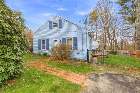Photo of 32 Elm Avenue, Holbrook, MA 02343 (MLS # 73510678)