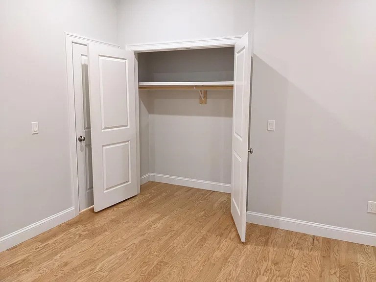 142 Pleasant St 11