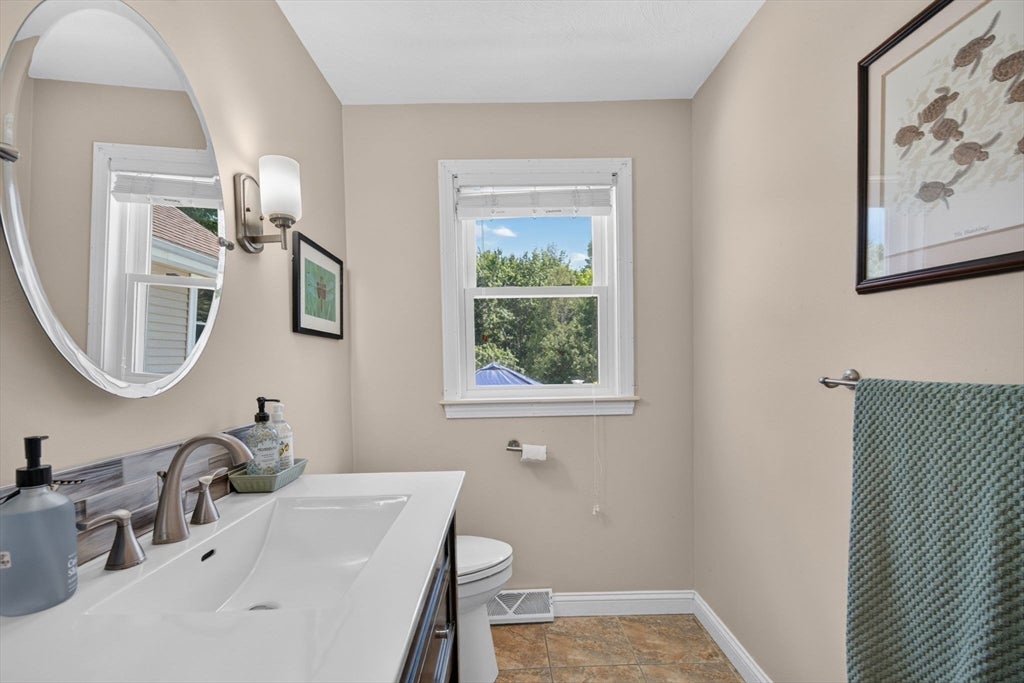3 Jerridge Ln, Chelmsford, MA, 3 Jerridge Ln, Chelmsford, MA Photo #16