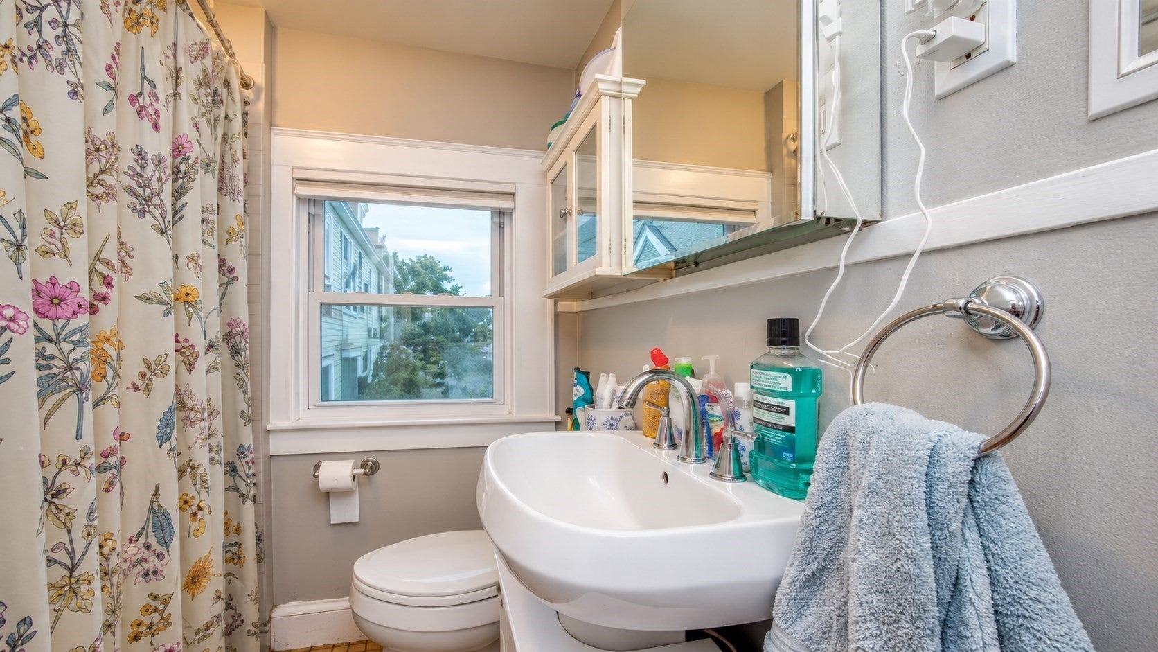 375 E Merrimack St #2, Lowell, MA Photo #9