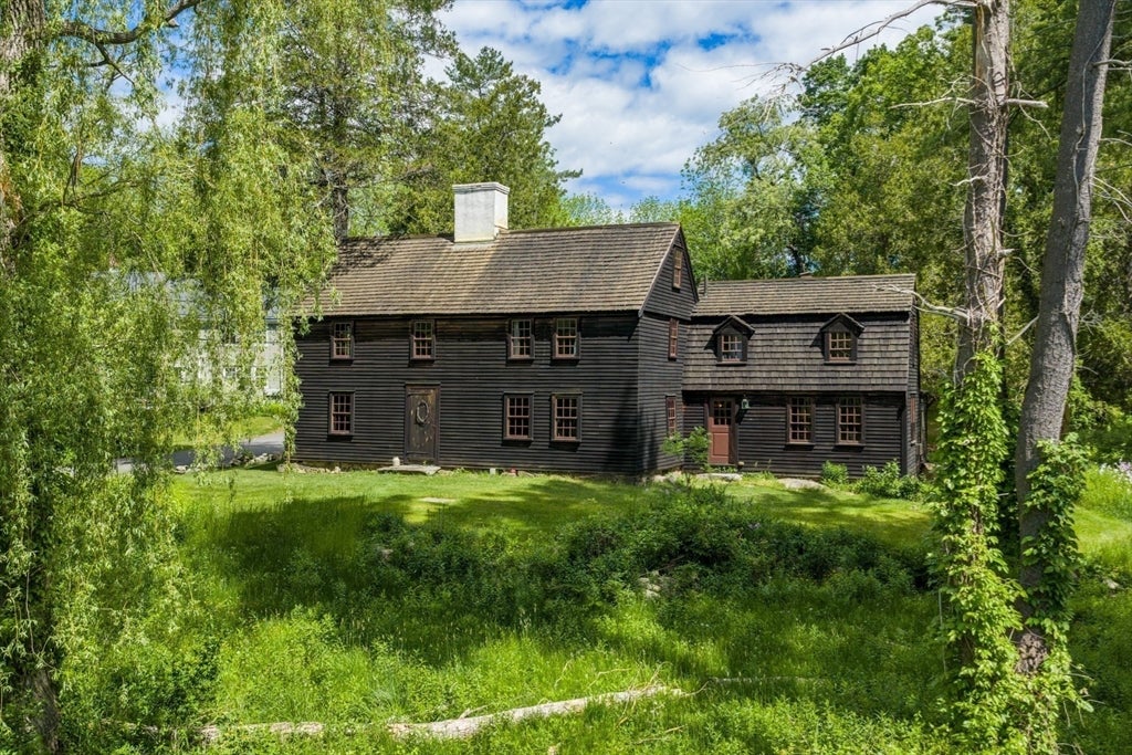11 Lincoln St