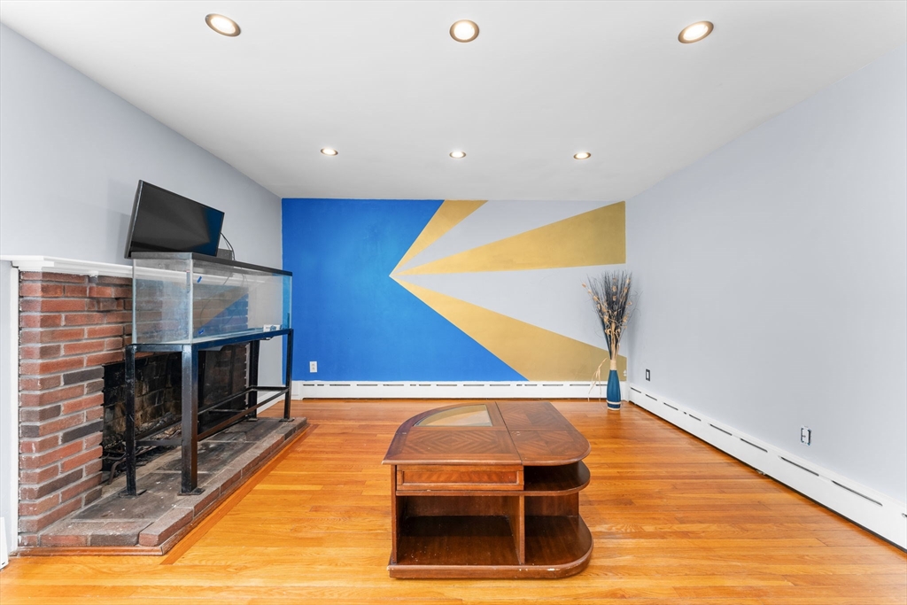 54 Carmel Cir