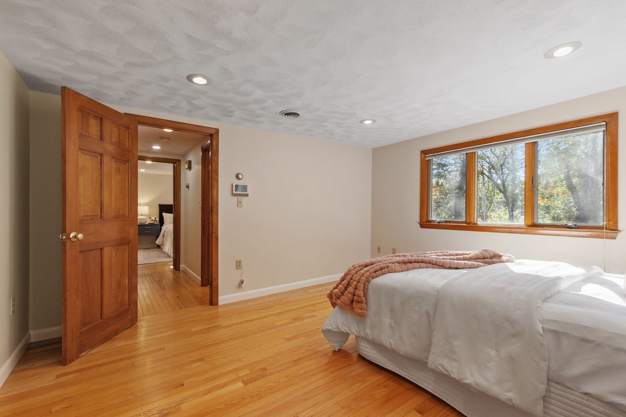 390 North Rd, Bedford, MA, 390 North Rd, Bedford, MA Photo #25