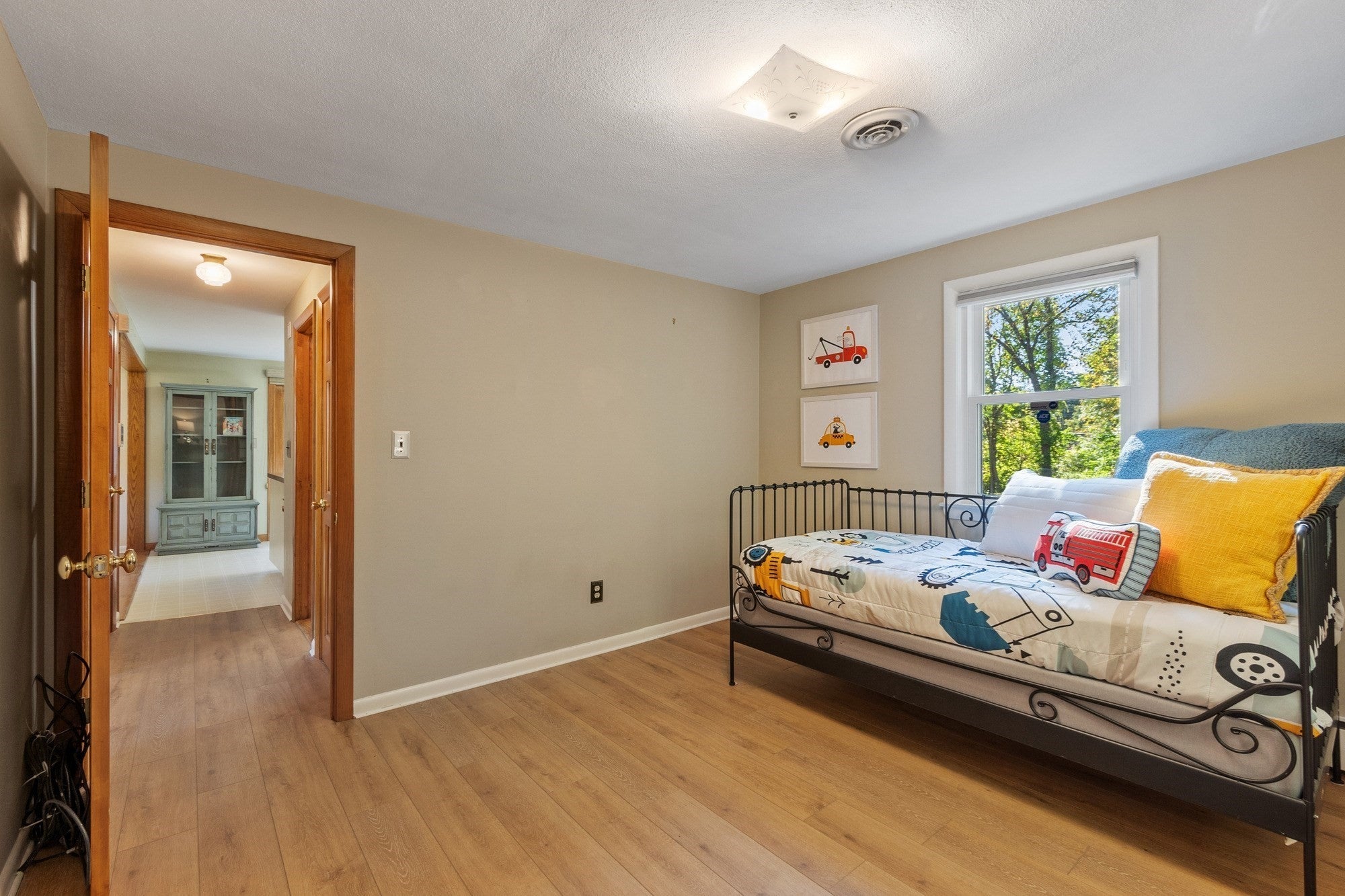 390 North Rd, Bedford, MA, 390 North Rd, Bedford, MA Photo #17
