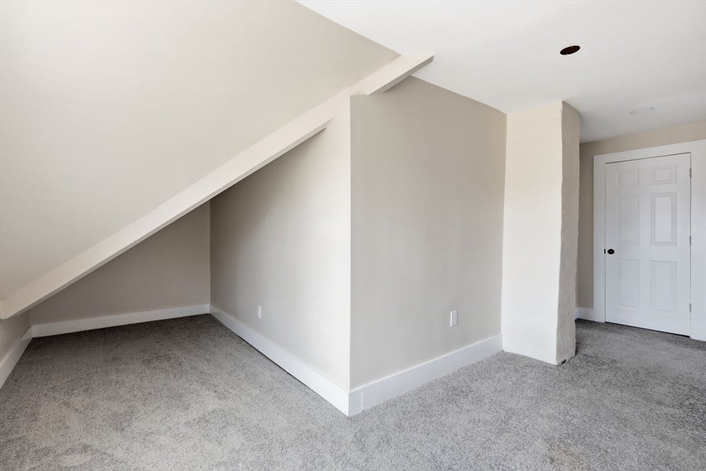 24 Washington Ave, Holyoke, MA, 24 Washington Ave, Holyoke, MA Photo #35