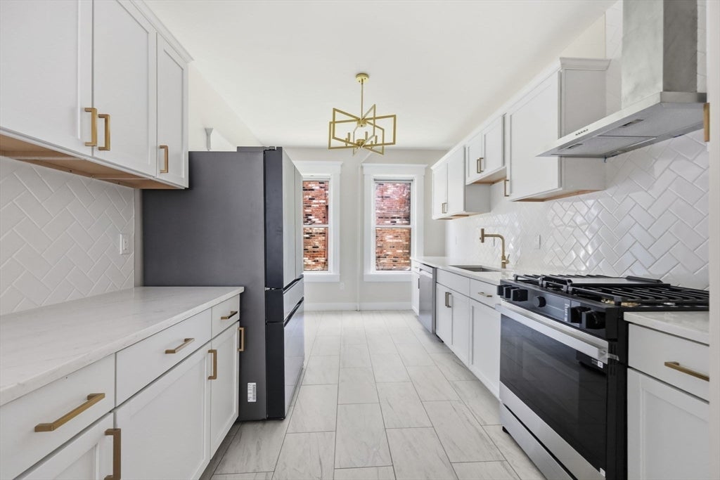 24 Washington Ave, Holyoke, MA, 24 Washington Ave, Holyoke, MA Photo #15