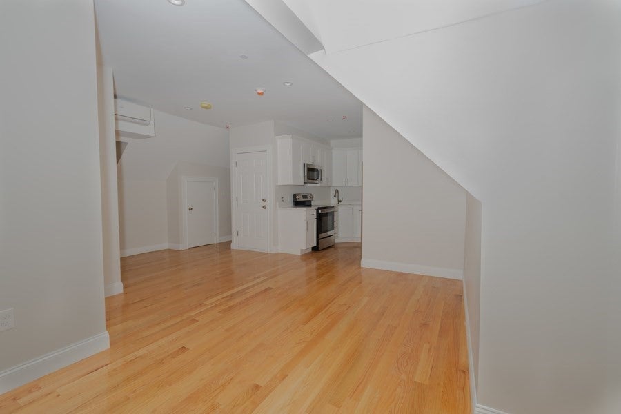 11 Park St #3, Haverhill, MA, 11 Park St #3, Haverhill, MA Photo #3