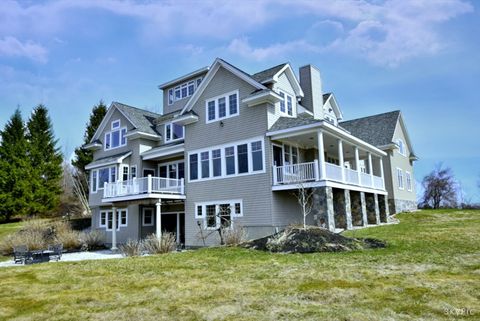 59 J Davis Rd Charlton MA 01507