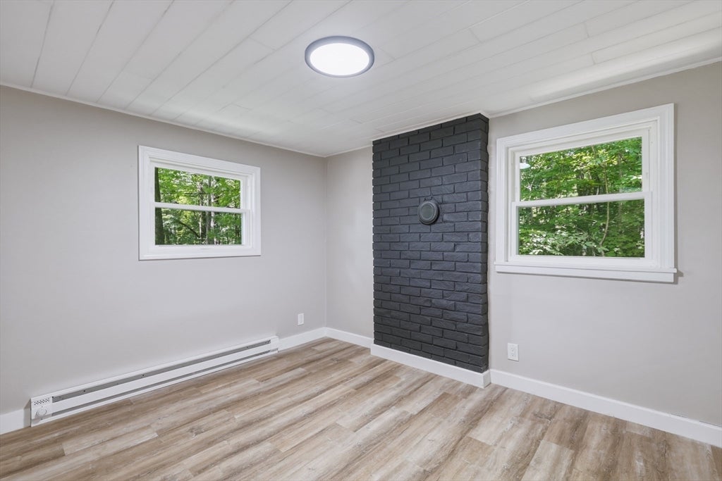 22 Knollwood Rd, Brimfield, MA Photo #14