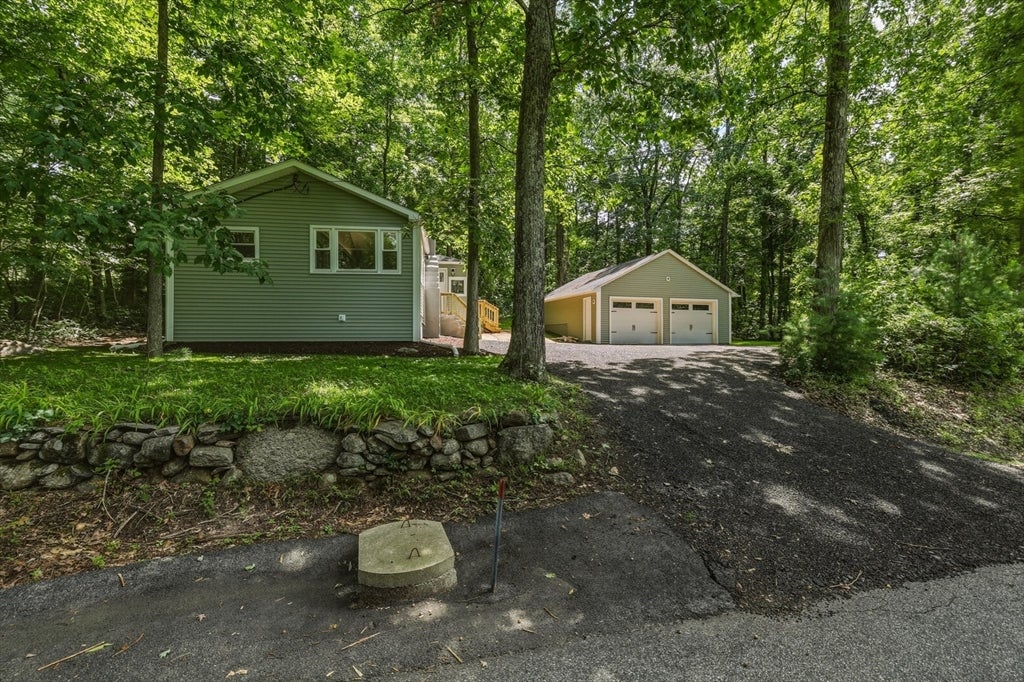 22 Knollwood Rd, Brimfield, MA Photo #20