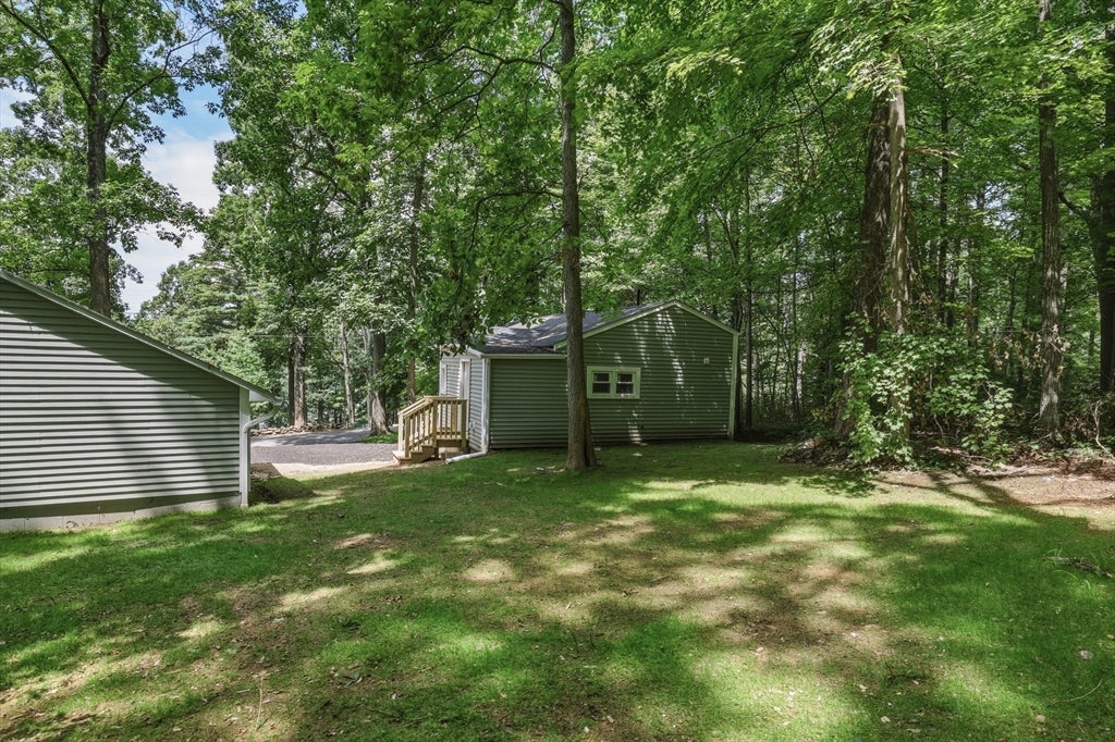 22 Knollwood Rd, Brimfield, MA Photo #24
