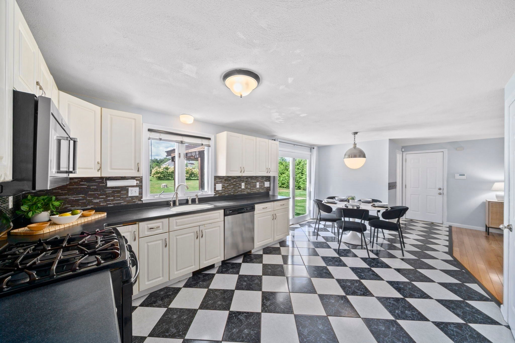 27 Sparrow Rd, Stoughton, MA, 27 Sparrow Rd, Stoughton, MA Photo #10