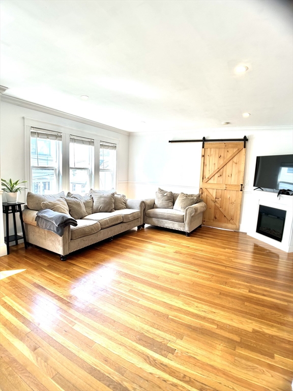 22-24 Ellison Ave 1