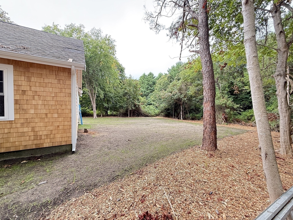 1469 Santuit-Newtown Rd