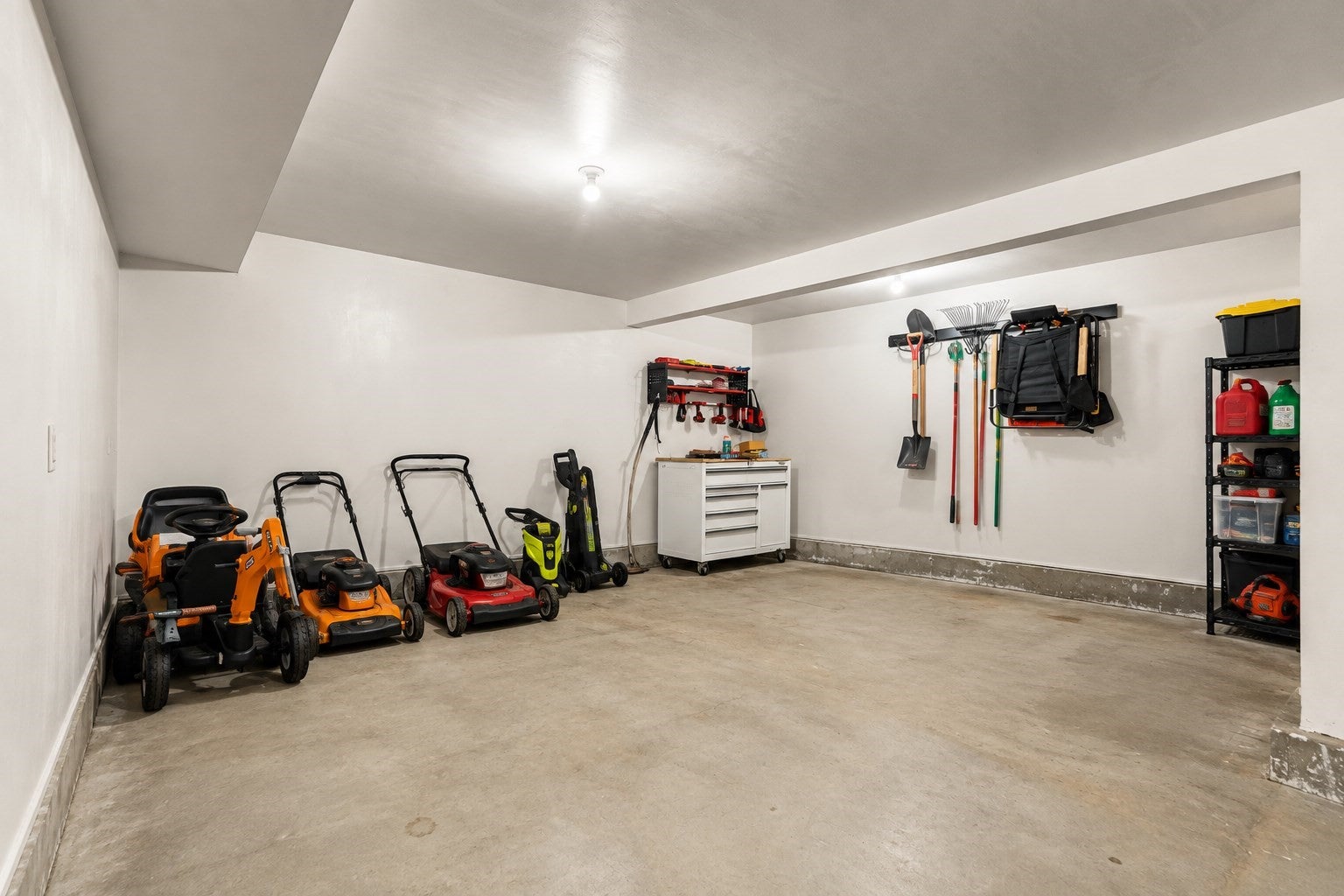 65 Castine St, Worcester, MA, 65 Castine St, Worcester, MA Photo #32