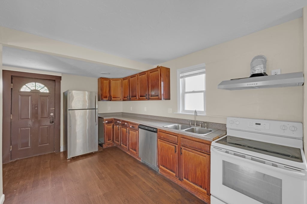 139 Endicott St, Worcester, MA Photo #2