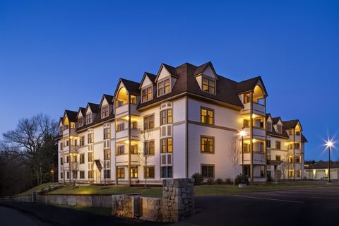 12 Russell Rd 405 Wellesley MA 02482