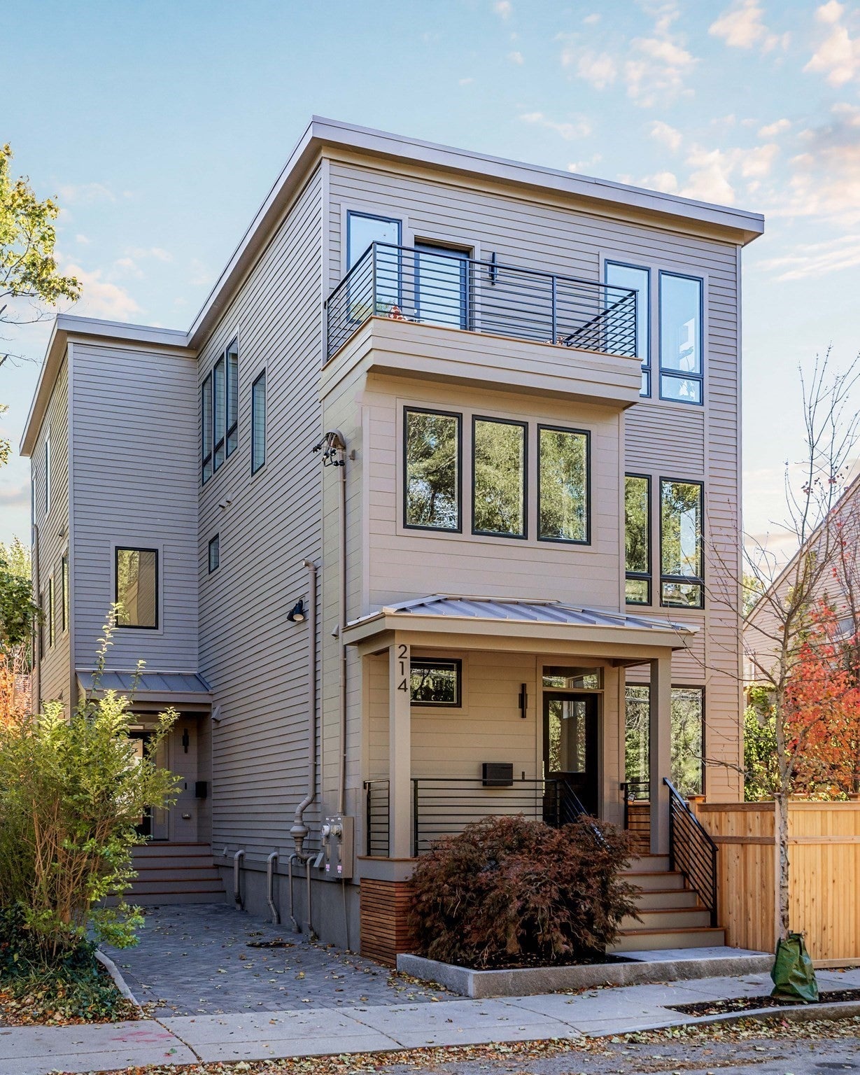 Photo of 214 Garden Street, Cambridge, MA