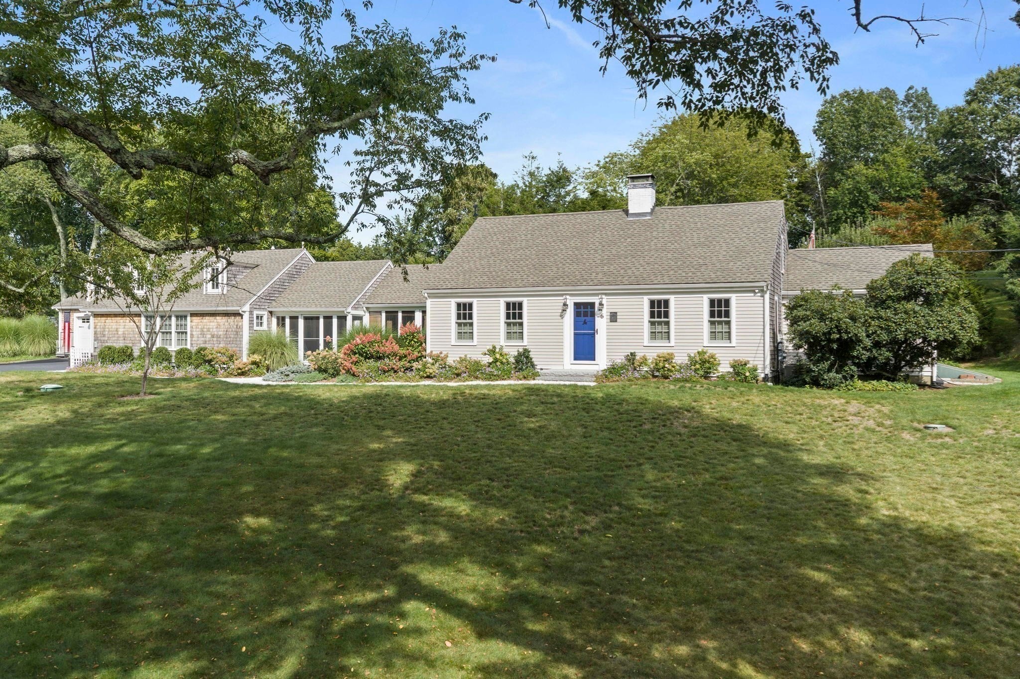 6 Jones River Dr