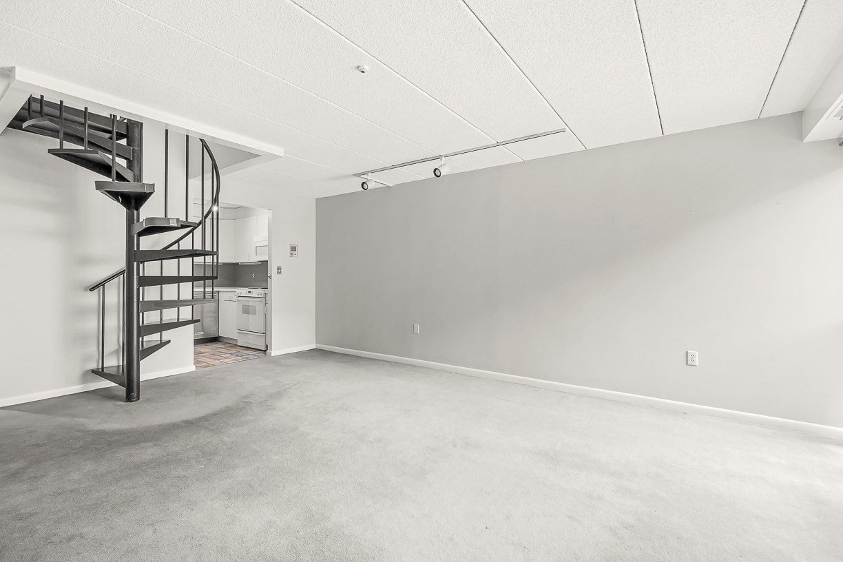 17 Healey St #201, Cambridge, MA Photo #3
