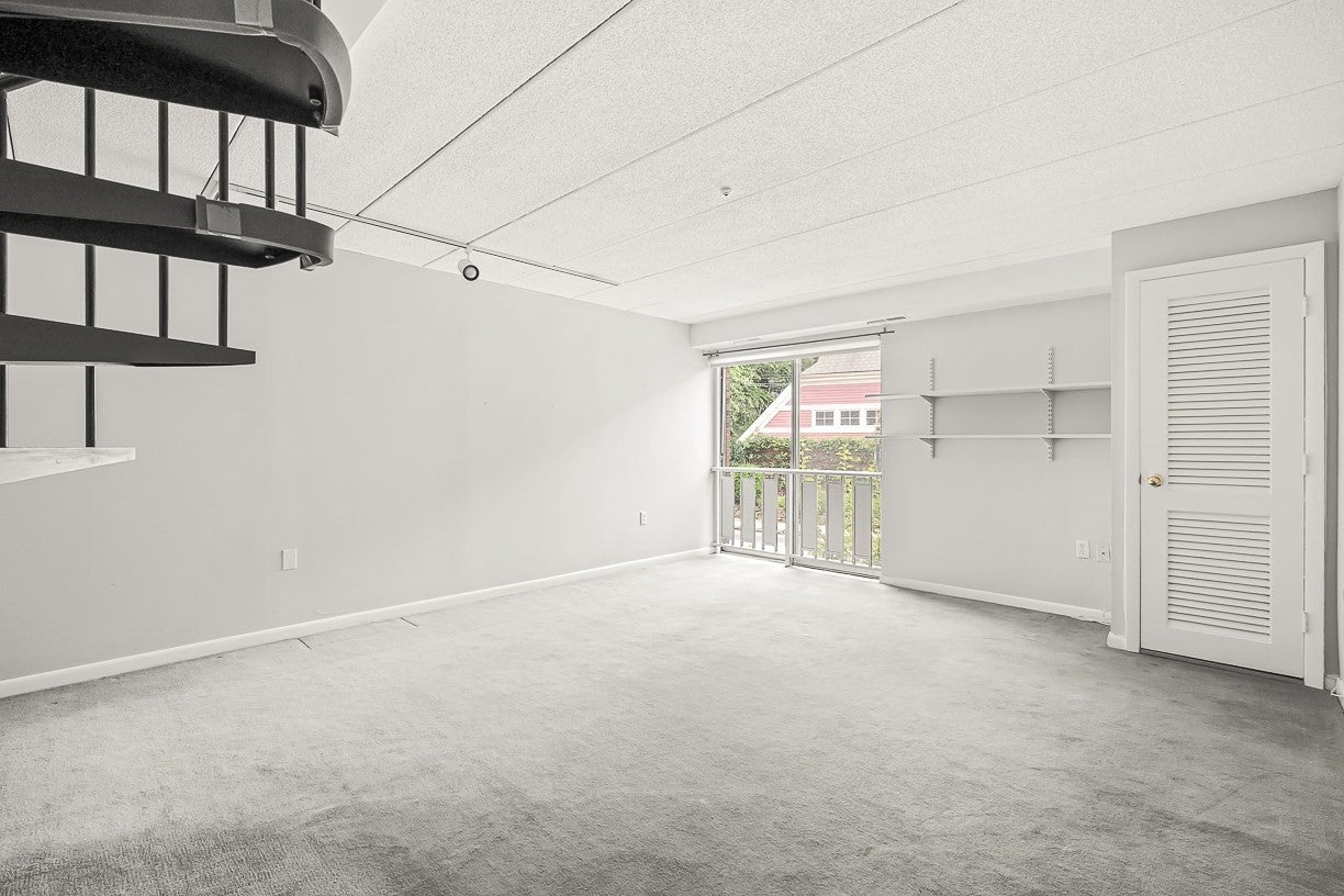 17 Healey St #201, Cambridge, MA Photo #2