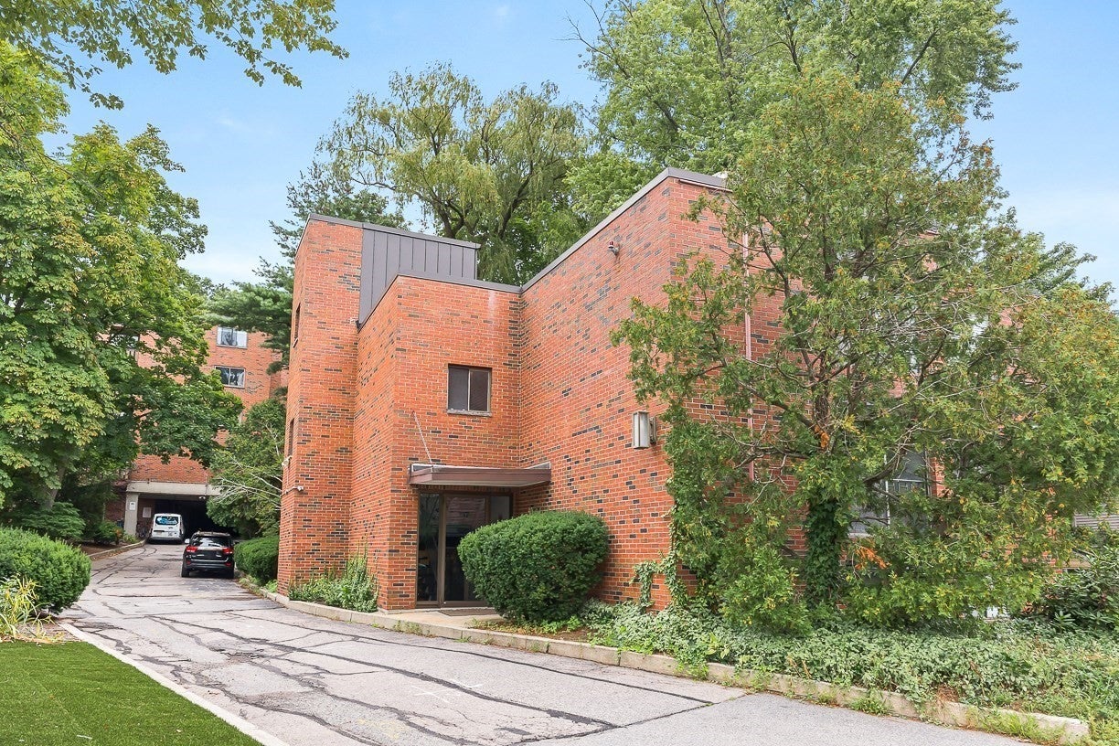 17 Healey St #201, Cambridge, MA Photo #24