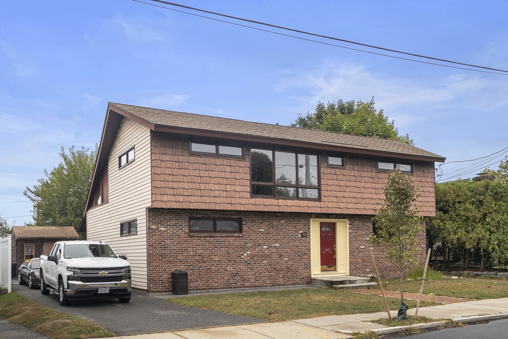 75 Sewall Ave