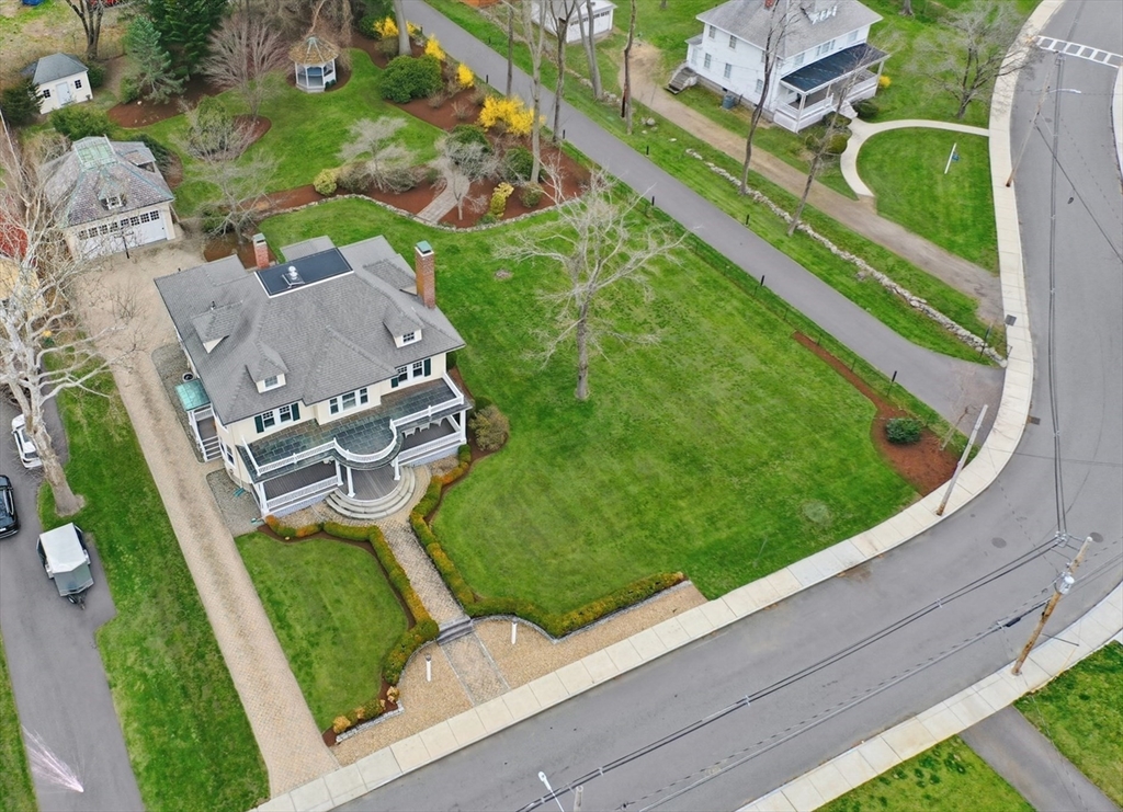 69 Rumford Ave