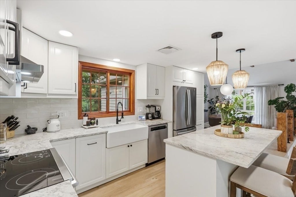 8 Wheelock Road, Wayland, MA, 8 Wheelock Road, Wayland, MA Photo #8
