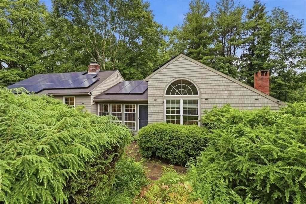 8 Wheelock Road, Wayland, MA, 8 Wheelock Road, Wayland, MA Photo #1
