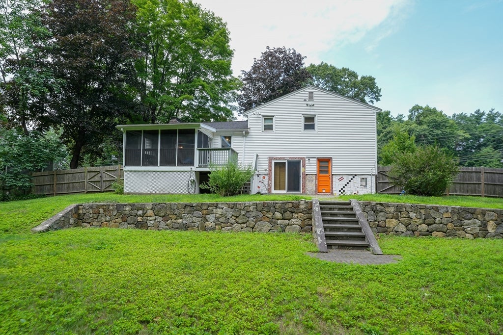 23 Laurel Dr.