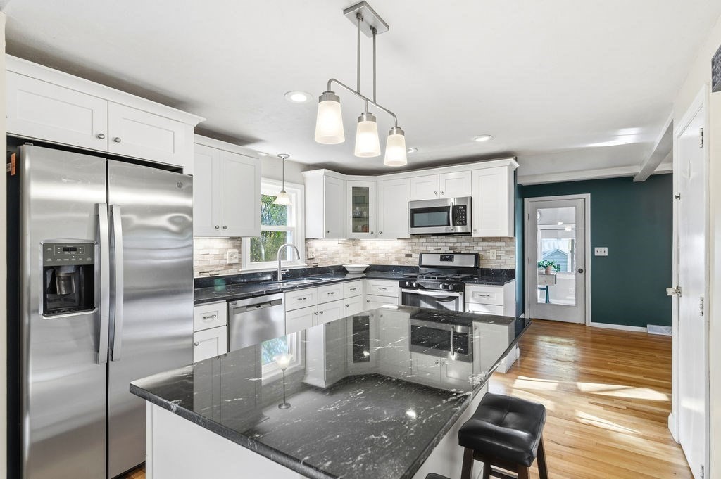 68 Alden St, Foxboro, MA Photo #8