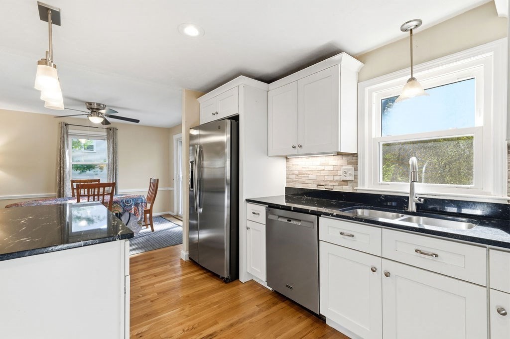 68 Alden St, Foxboro, MA Photo #11