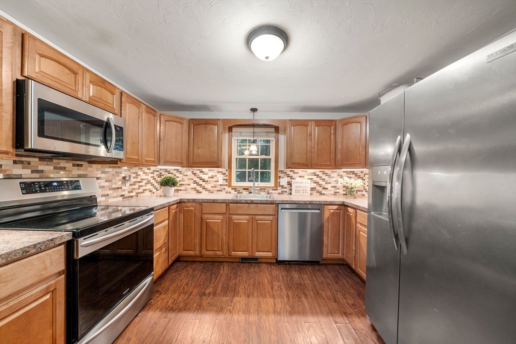 57 Hyannis Rd
