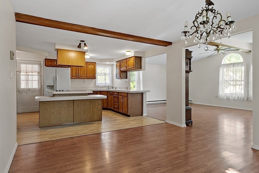 1476 Main St, Leominster, MA, 1476 Main St, Leominster, MA Photo #3